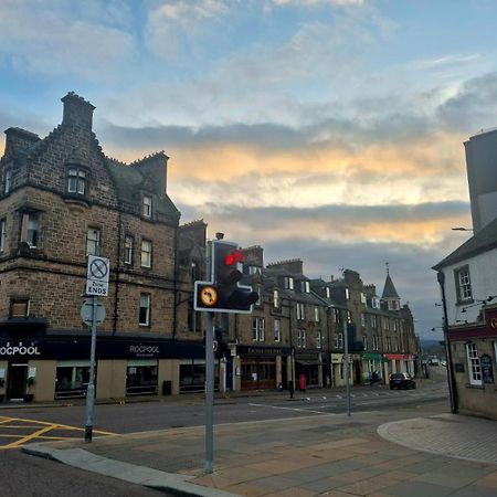 Highland Historical Home In Inverness City Centre Extérieur photo
