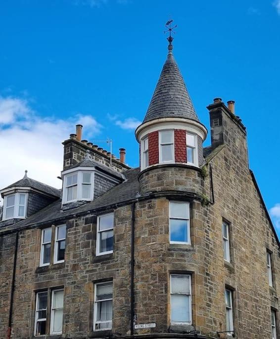 Highland Historical Home In Inverness City Centre Extérieur photo