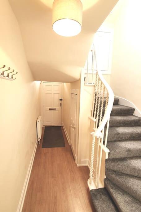 Highland Historical Home In Inverness City Centre Extérieur photo