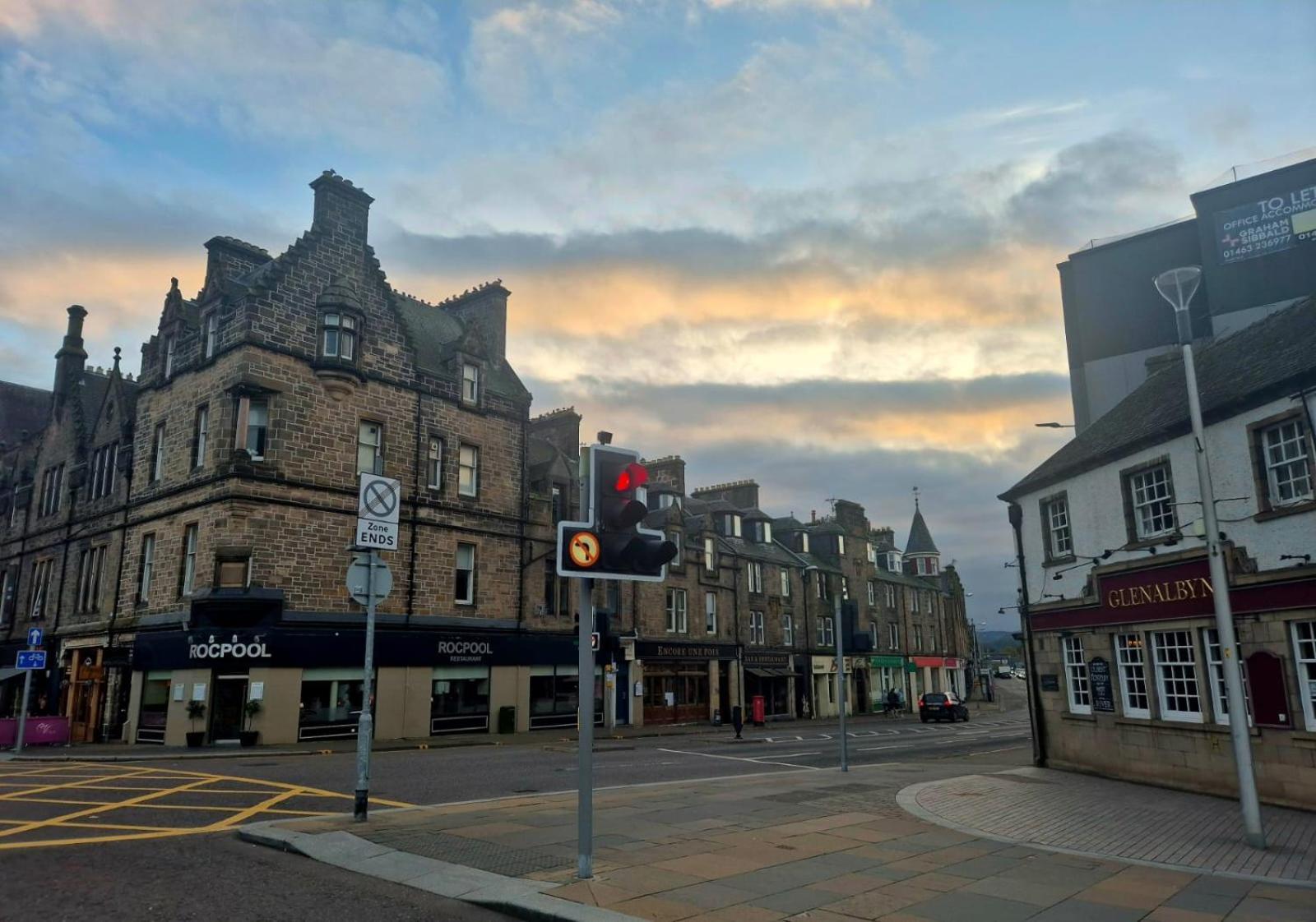 Highland Historical Home In Inverness City Centre Extérieur photo